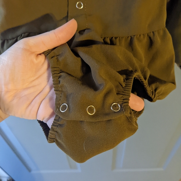 Olive green long sleeve bubble romper - Picture 7 of 7